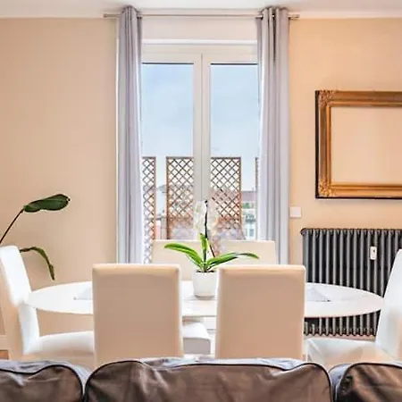 Before Making A Request Read My Profil Host At Bottom Of Page #luxury In Milan# Apartman