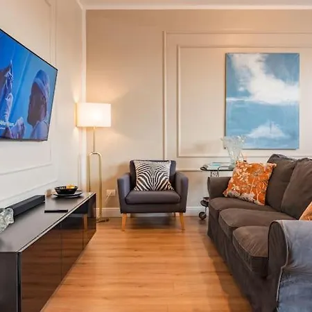 Before Making A Request Read My Profil Host At Bottom Of Page #luxury In Milan# Apartman *