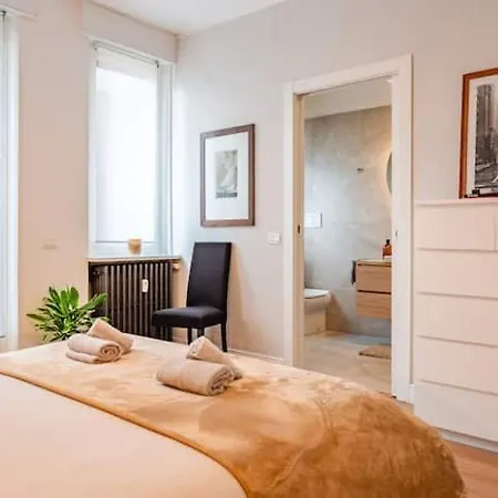 Before Making A Request Read My Profil Host At Bottom Of Page #luxury In Milan# Apartman